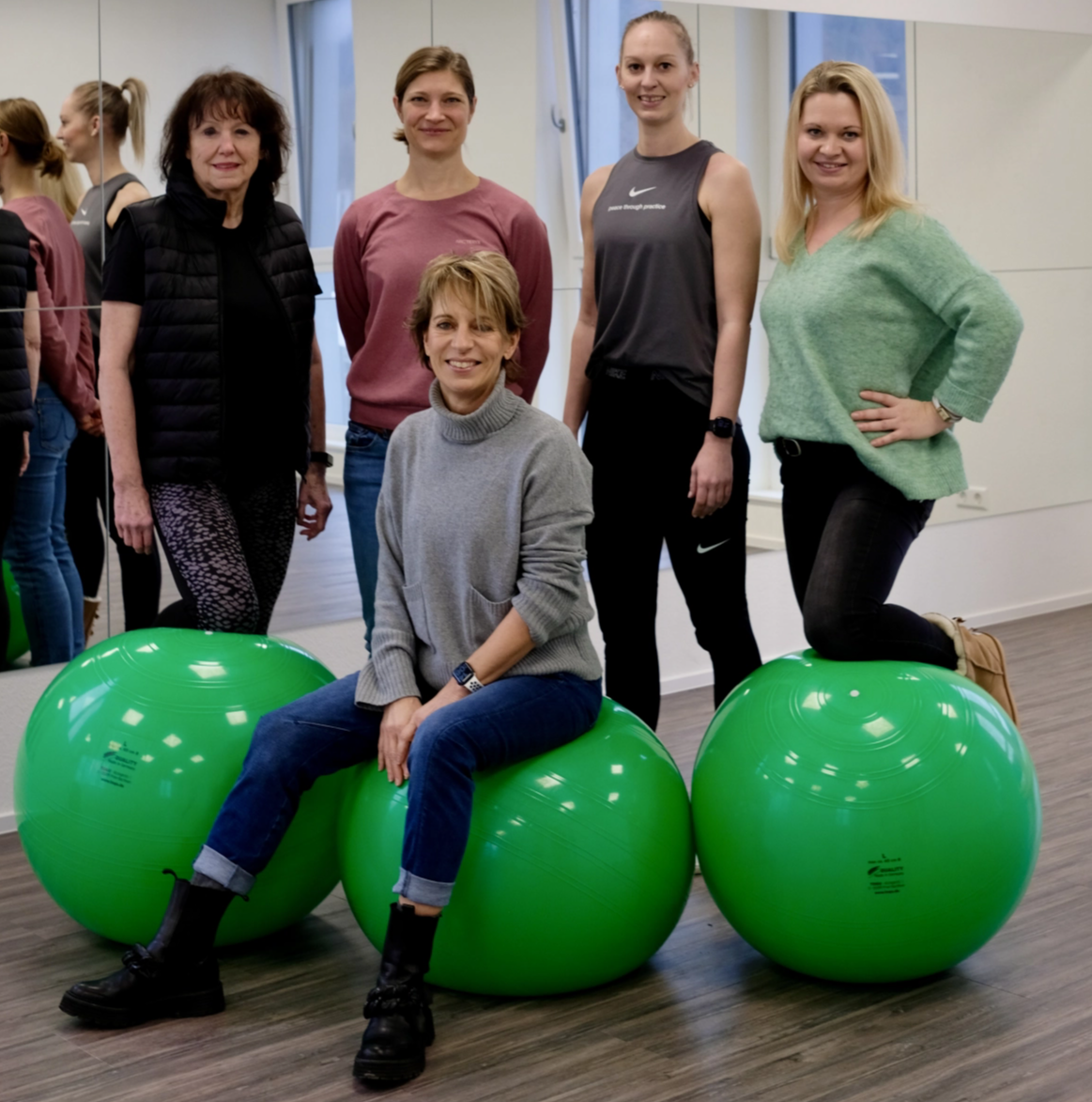 Teambild Rehasport Re Aktiv Physio und Fitness